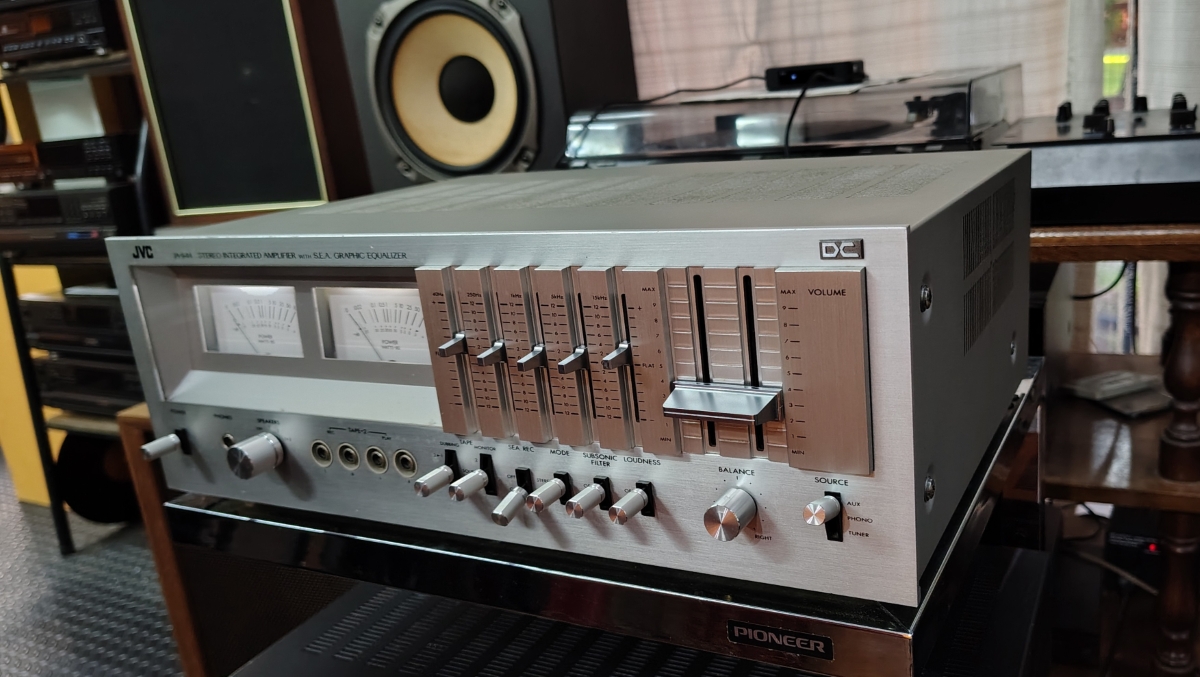 JVC JA-S44