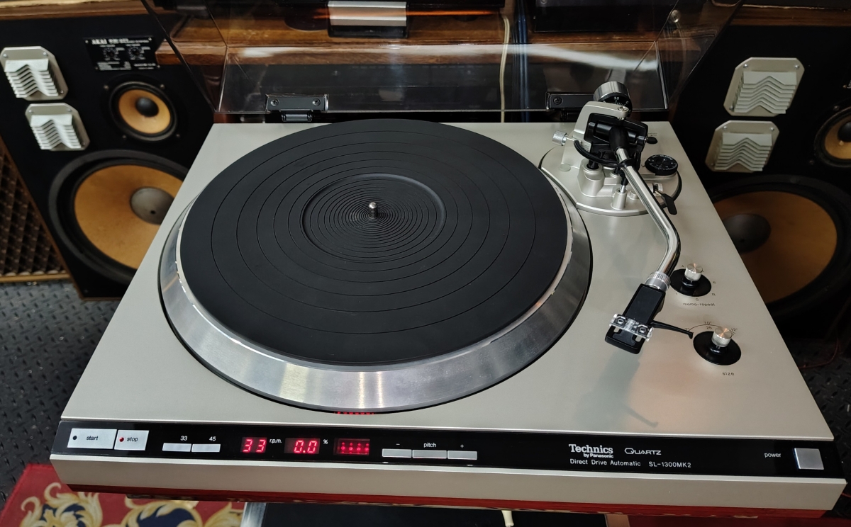 Technics SL-1300 MK2